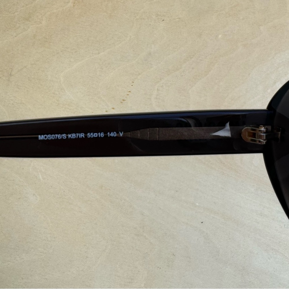 Authentic Moschino Oval Sunglasses Dark Gray W/ Small Defect (read description) - Picture 6 of 9